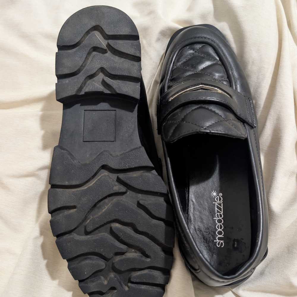 Shoe Dazzle Black Women's Loafers - Picture 6 of 9